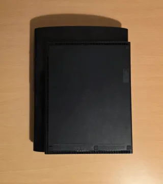 Playstation 3 Super Slim 500gb + Comando + Jogo