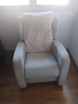 Sillón individual beige tela