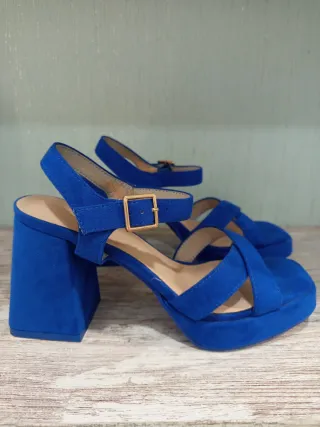 Sandalias de tacón azul Talla 36, 39, 40
