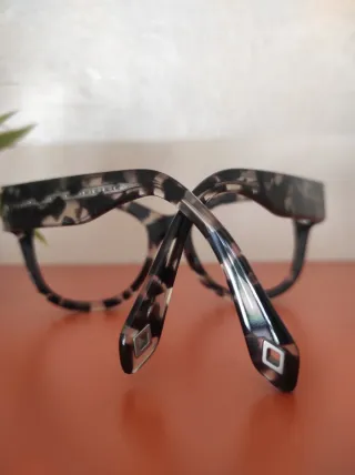 Montatura Giorgio Armani senza lenti