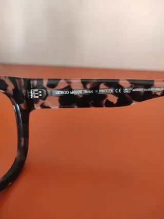 Montatura Giorgio Armani senza lenti