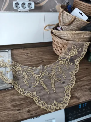 Manteleta Fallera Niña Dorada