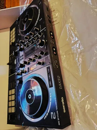 Mesa de mezclas Hercules DJControl Impulse 500