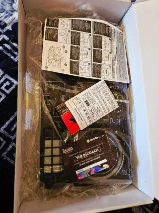 Mesa de mezclas Hercules DJControl Impulse 500