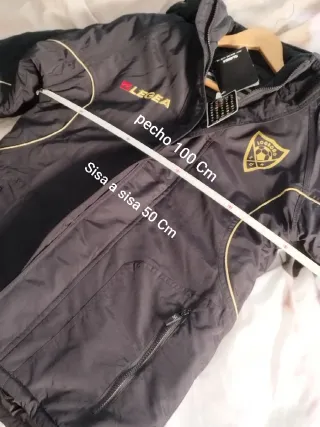 Abrigo Legea Negro a estrenar