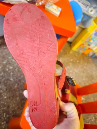 Sandalias Naturalista Rojas Talla 38