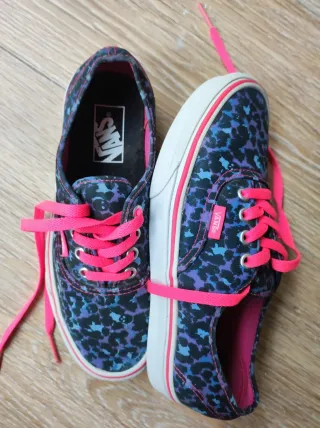 Vans con estampado animal print
