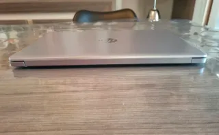 Portátil HP 250 G8 Plata y Negro