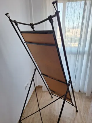 Specchio da terra in ferro battuto dorato