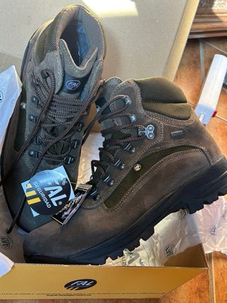 Botas de montaña Trekking FAL Talla 44