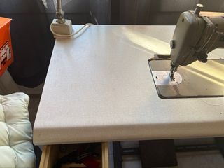 Máquina de coser industrial Brother