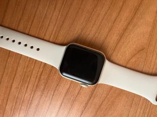 Apple Watch SE 2ª Gen Plata/Blanco.