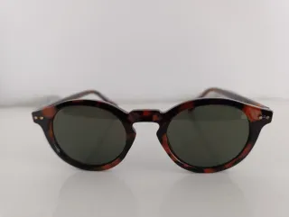 Gafas de sol Parfois y regalo funda