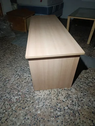 Mesa de oficina madera y cristal