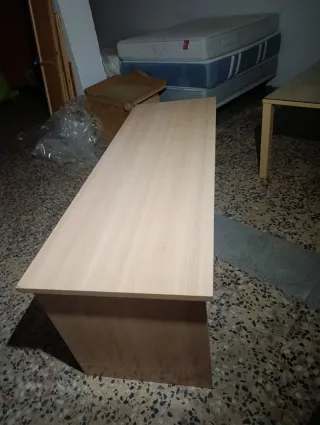 Mesa de oficina madera y cristal