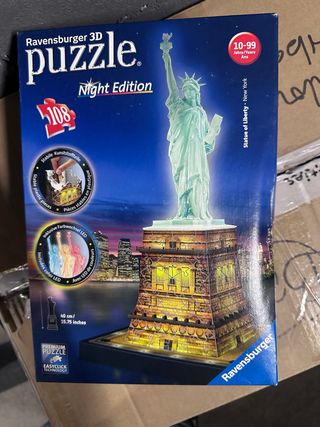 Puzzle 3D Ravensburger Estatua Libertad LED