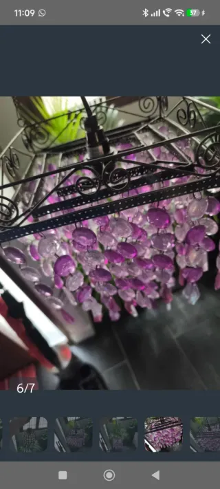 Lámpara colgante morada de cristal y metal