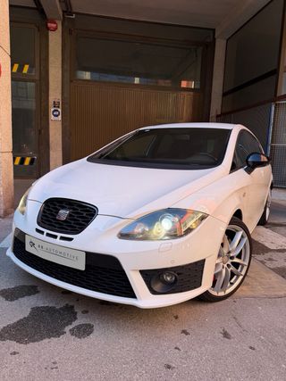SEAT Leon Cupra R