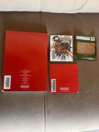 Manual Nintendo 3DS + folletos originales pokemon