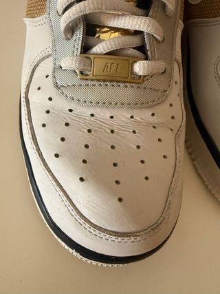 Nike Air Force 1 '07 LV8 Oro Blanco
