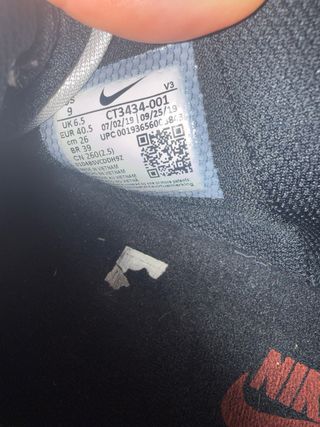 Nike Air Force 1 '07 LV8 Oro Blanco