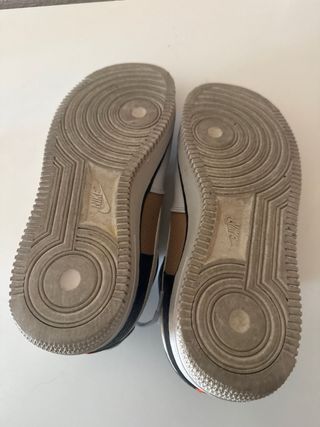 Nike Air Force 1 '07 LV8 Oro Blanco