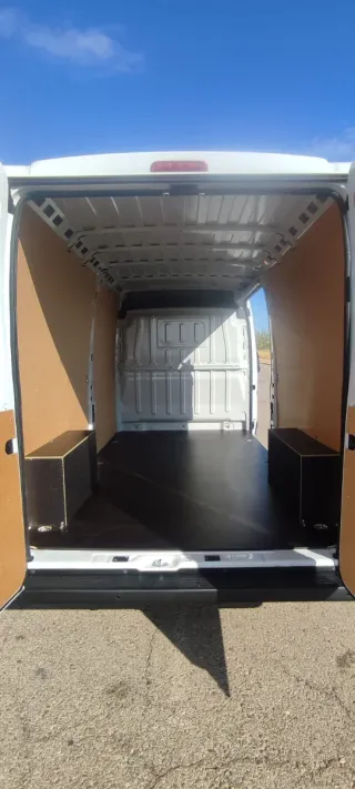 Alquiler por horas Furgo Grande