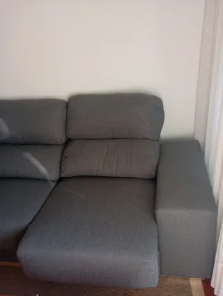 Sofá chaiselong gris tela