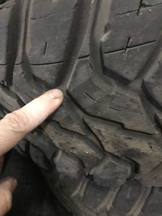 Ruedas Cooper Discoverer STT 33 y Llantas Bullface