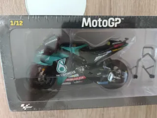 Maqueta MotoGP Yamaha M1 2021 1/12
