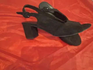 Zapatos de tacón negros