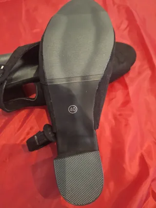 Zapatos de tacón negros