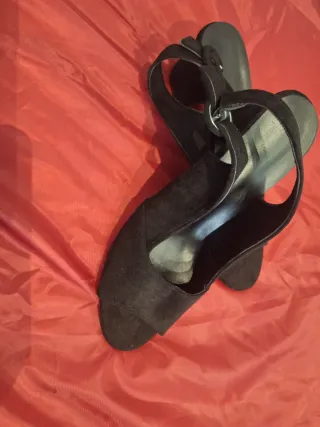 Zapatos de tacón negros