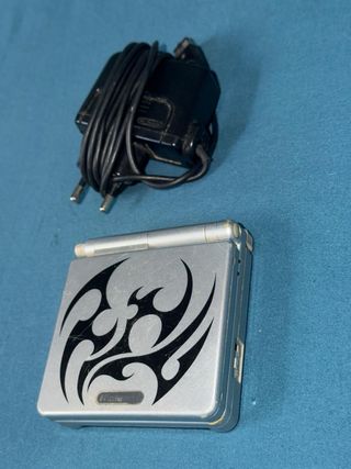 Nintendo GBA SP Edición Tribal Plata