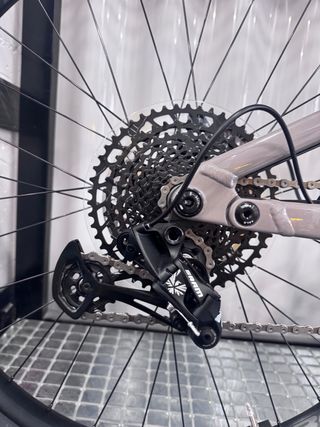 Bici eléctrica Focus Jam2 8.7 Carbon