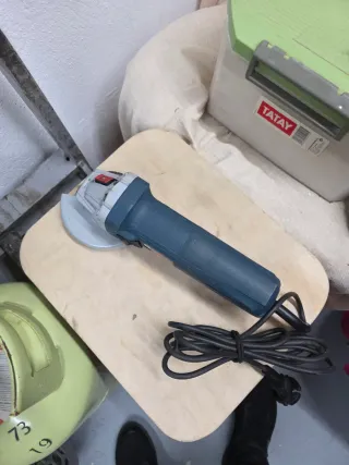 Amoladora Bosch GWS 750