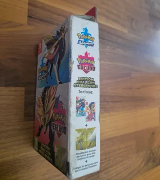 Pokemon Spada e Scudo Edizione Dual Steelbook
