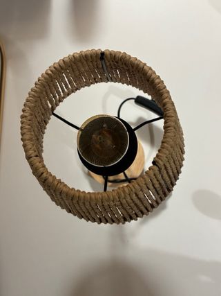 Lámpara de mesa yute y madera