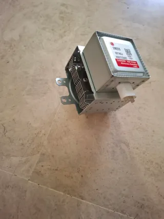 Magnetrón LG 2M226 para microondas