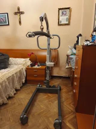 Grúa eléctrica Invacare Birdie Compact 150 kg