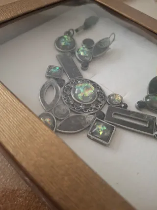 Conjunto de bisutería collar y pendientes