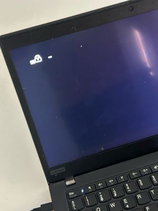 Lenovo ThinkPad X390 para piezas (BIOS bloqueada)