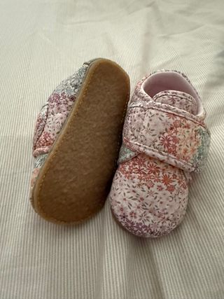 Zapatillas Wheat Niña Talla 20 Sin Uso