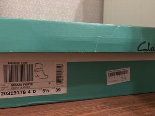 Botines marca Clarks