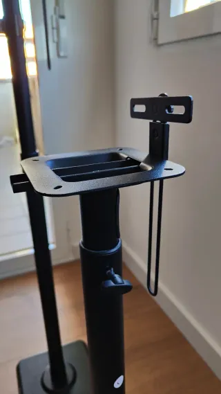 Supporti per monitor/altoparlanti