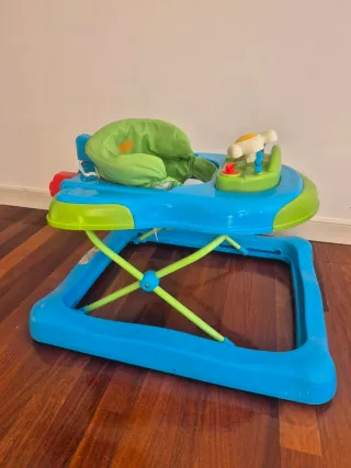 Tacatá infantil con centro de actividades