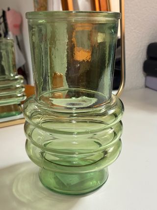 Jarrón de cristal verde