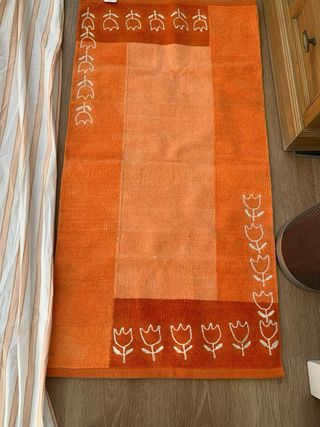 2 cortinas+ 2 cuadrantes+alfombra