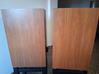 Altavoces Spendor S100 con pies