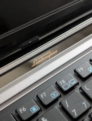 Notebook Asus Lamborghini Bianco Oro